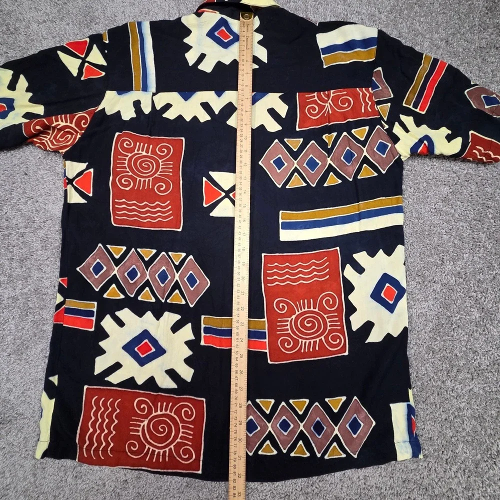 The Territory Ahead Shirt Mens L Rayon Abstract Tribal Aztec Button Up Vtg Style